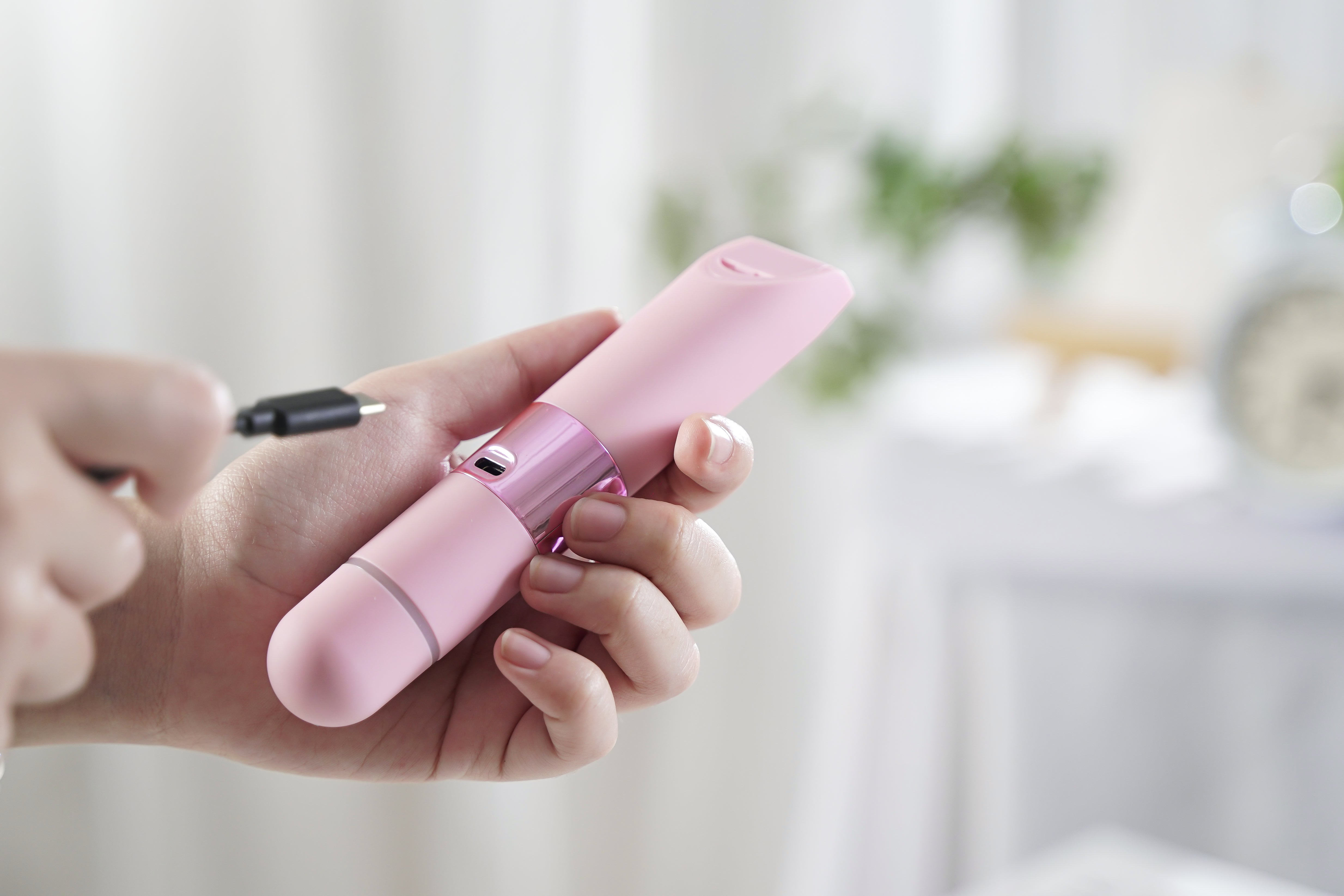 Skillano Lumi Trim 2-in-1 Trimer - Skillano Beauty PTE LTD